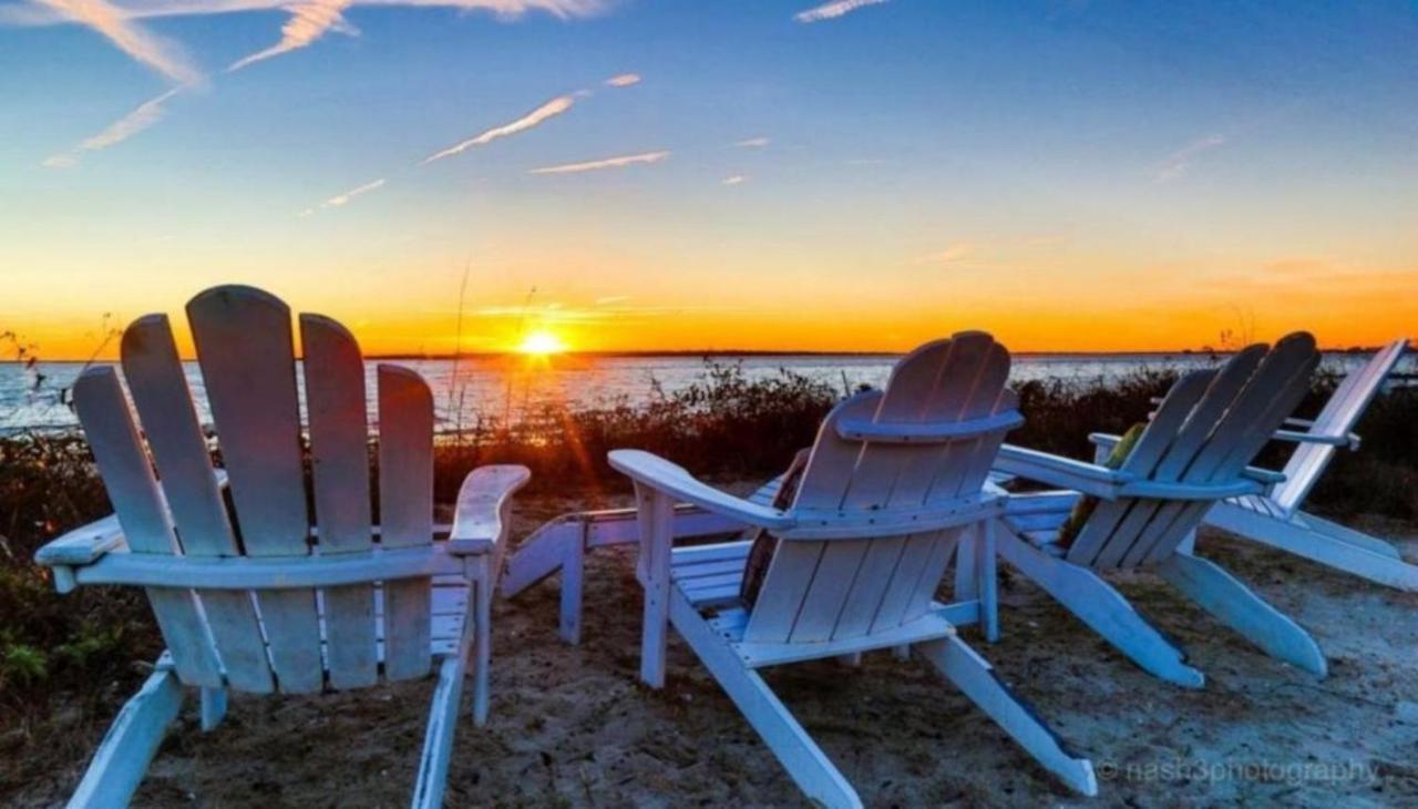 ☆Live On The Water! Lake Palmetto Palm W/ Patio - 10Min To Downtown & Beaches☆ Charleston Eksteriør billede